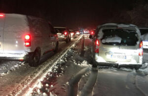 Снежната бура остави без струја околу 33.000 домаќинства во Франција