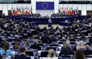 Изгласана новата Европска комисија на Урсула фон дер Лајен