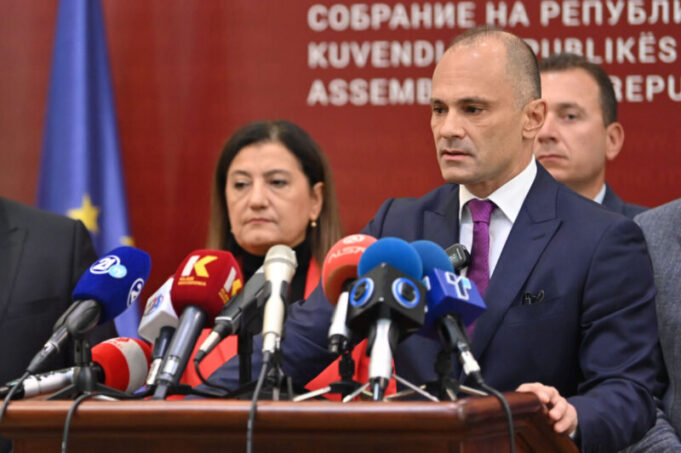 VFpressS1-2-800x532-1