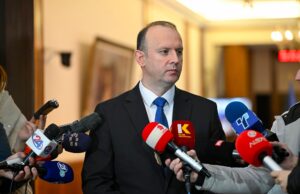 Даути не е разрешена, интерпелацијата нема правно обврзувачки последици, велат од Кабинетот на Гаши