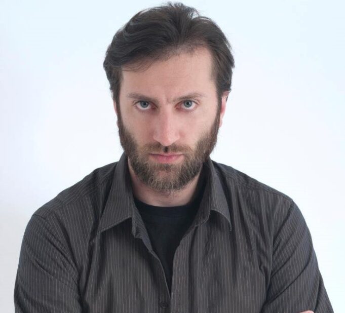 10352981_747641335353492_4761960243874037596_n