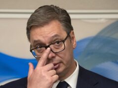 Вучиќ сака да тера правда кај соседите, но не и во својата земја