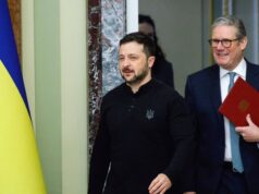 Британскиот премиер: Го поддржувам демократски избраниот Зеленски на чело на Украина