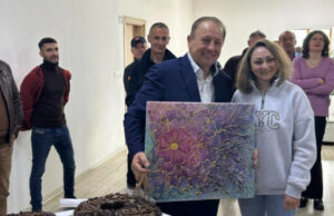 Струшкиот градоначалник Мерко го прослави роденденот: „Покажа стабилно лидерство“, го пофалија вработените