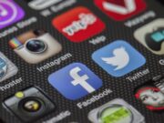 Англија воведува забрана за користење на социјални мрежи на малолетници во полноќните часови