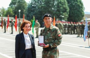 Сиљановска-Давкова: Да продолжиме да градиме силна и кредибилна Армија