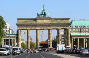 „Билд“: Германската економија се соочува со сериозна криза на пазарот на трудот