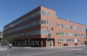 МВР трага по возач кој со автомобил удри во девојчиња на тротинет и побегна од местото на несреќата