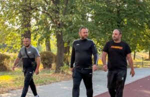 Ѓорѓиевски и Тошковски на пешачење во Градски парк: Секој чекор е здравје