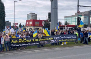 (Видео) Протести на Алјаска: „Не го сакаме Путин тука“