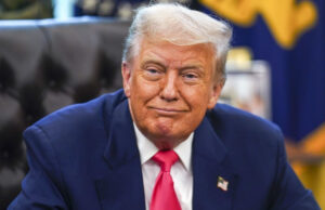 САД ги проверуваат сите носители на американски визи