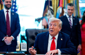 Трамп ѝ се закани на Кина со царини од 200 проценти: „Мора да ни дадат магнети“