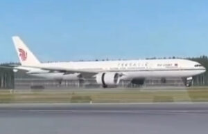 (Видео) Боинг со 250 патници принудно слета во Русија, имаше дефект на моторот