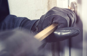 Уапсен кумановец, насилно влегувал во цркви и крадел пари