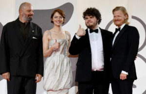 (Видео) Новиот филм на Ема Стоун доби седумминутни овации во Венеција