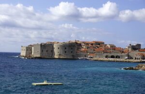 Оглас од Дубровник хит на „Фејсбук“: Можеби ќе продадеме бубрег за да платиме за станот