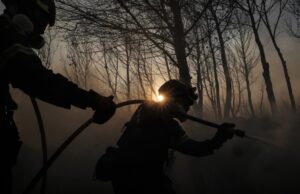 Храбрите и неуморни пожарникари изгаснаа 21 пожар, активен е само уште еден