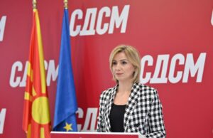 СДСМ: Учебници сè уште нема, потребно е итно решение