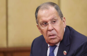 Лавров: Шефовите на делегациите беа во контакт, очекувам преговорите со Украина да продолжат