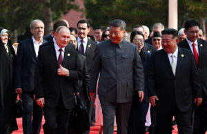 Би-би-си: Ова е фотографијата од парадата во Кина што светот ќе ја памети