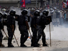 (Видео) Непал ги блокира Фејсбук, Инстаграм, Икс… Избувнаа големи немири, многу мртви