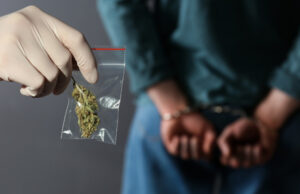 Романец фатен со дрога на Табановце: во личниот багаж скрил марихуана