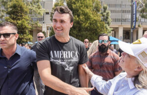 ФБИ нуди до 100.000 долари за информации за убиството на Кирк