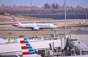 Американските авиокомпании суспендираа вработени поради објави за убиството на Чарли Кирк