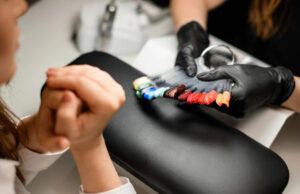 (Фото) Единствената боја на лак за нокти што ви е потребна оваа есен