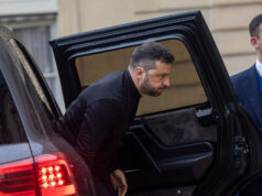 Зеленски до Трамп: Покажете јасен став и сопрете го Путин