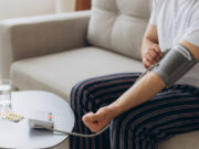 Дали го мерите крвниот притисок дома, не прескокнувајте една работа, советуваат кардиолозите