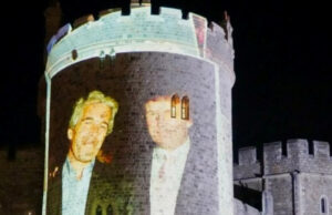 (Видео) Фотографии од Трамп и Епштајн проектирани на замокот Виндзор, извршени се апсења