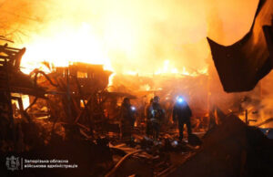 Гранатирање кај најголемата нуклеарна централа во Европа, се крева црн чад; МААЕ издаде предупредување