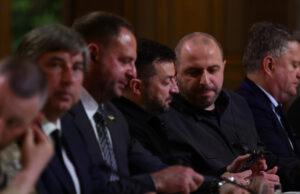 Украина возвраќа на Унгарија: На тројца воени функционери им е забранет влез