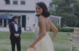 (Фото) Селена Гомез се омажи: венчаница од најубавата бајка, а таа блеска од среќа