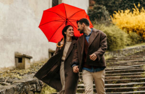 Вагата можеби е поубава, Лавицата погламурозна, но жената во овој знак – ве турка на колена