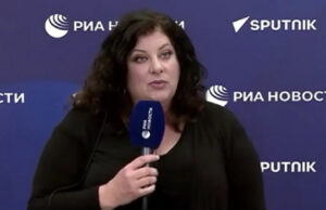 Путин ѝ додели руско државјанство на поранешната помошничка на Бајден која го обвини за сексуално злоставување