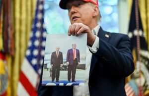 Полскиот шеф на дипломатијата: Путин се потсмева на Трамп, време е тој да сфати