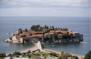 Црногорските инспектори напишале две илјади казни вредни 1,2 милиони евра во текот на туристичката сезона