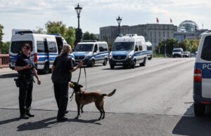 Автомобил во Берлин удри во група деца, повеќе повредени