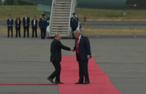 Трамп: Губам трпение со Путин