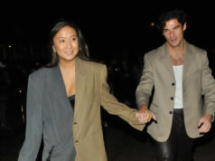 Ѕвездите од серијата „Емили во Париз“ повеќе не се заедно: „Згодните момци не се мој тип“