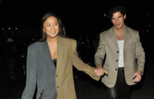 Ѕвездите од серијата „Емили во Париз“ повеќе не се заедно: „Згодните момци не се мој тип“