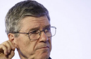 Сакс: Западните лидери ги туркаат своите земји во војна