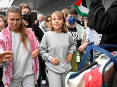 Грета Тунберг: Израелците ставија 60 луѓе во кафези и рекоа дека ќе нè убијат со гас