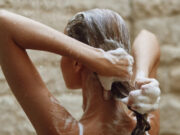 Заборавете на скапите производи: четири трика за погуста и поздрава коса