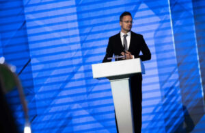 Сијарто: Европа е зафатена од воена треска, се подготвува за конфликт со Русија