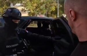 (Видео) Уапсен опозициски политичар во Србија