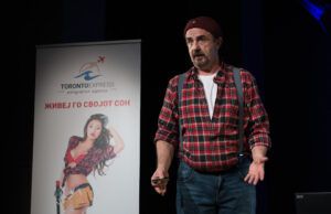 Јубилејна 50. изведба на „Торонто експрес“ во МНТ – хит претстава која зад хуморот крие тажна приказна