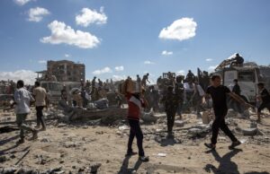 Израел денеска ги врати телата на 15 Палестинци во Газа